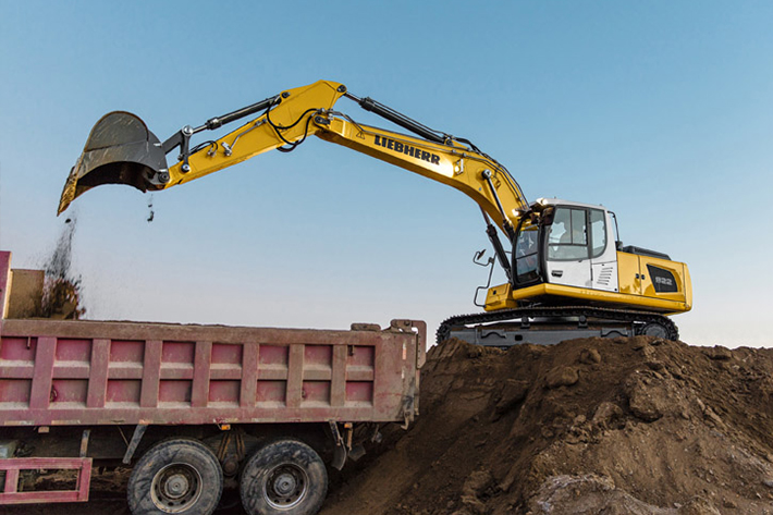 World Premiere At Bauma 2016 The Liebherr R 922 Crawler Excavator For