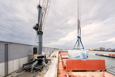 liebherr-lhm-800-marcor-hartel-terminal-rotterdam-5640.jpg