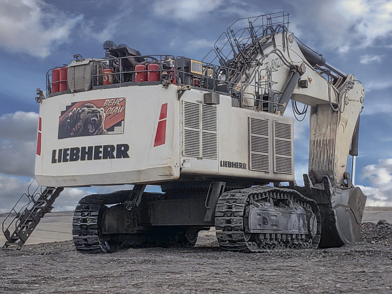 R 9400 helping restore native lands Liebherr